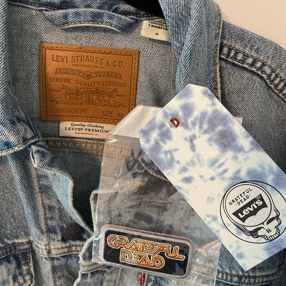 Levi's Men's Blue Denim Jacket - Picture 2 of 3